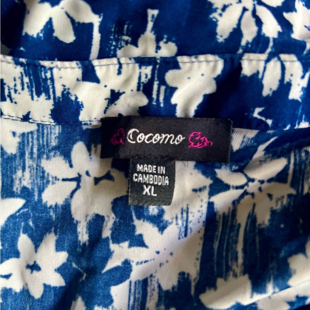 Cocomo Navy and White Floral Blouse - Picture 3 of 7